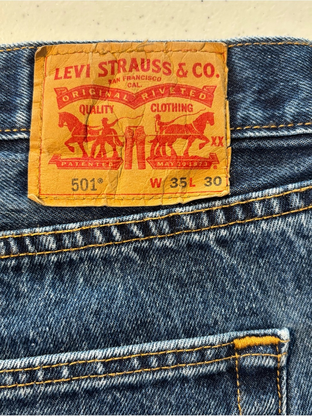 Levi's 501 Original Fit button flyMen's Jeans size 35x30